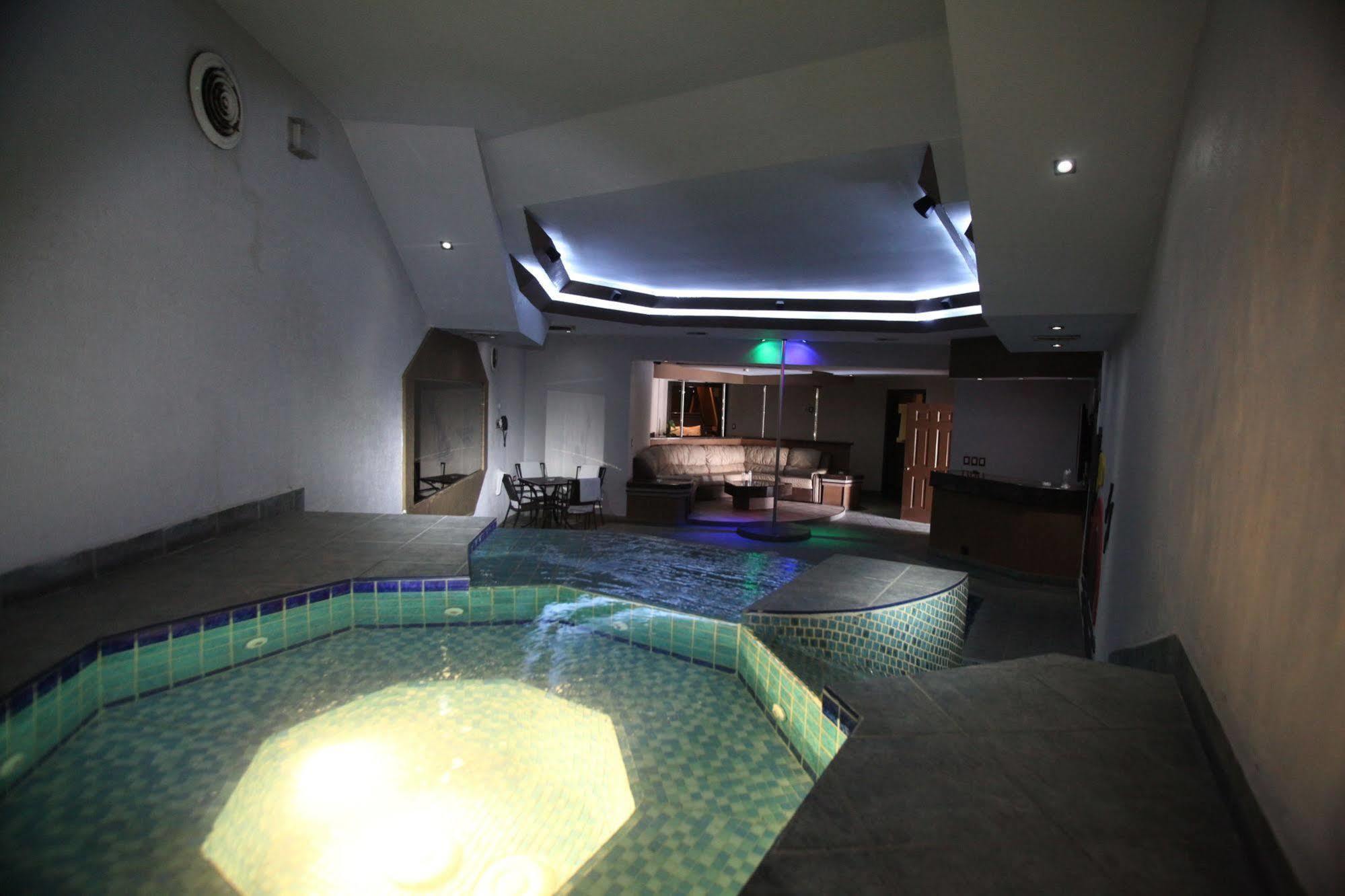 Motel Mediterraneo Mexicali Kültér fotó