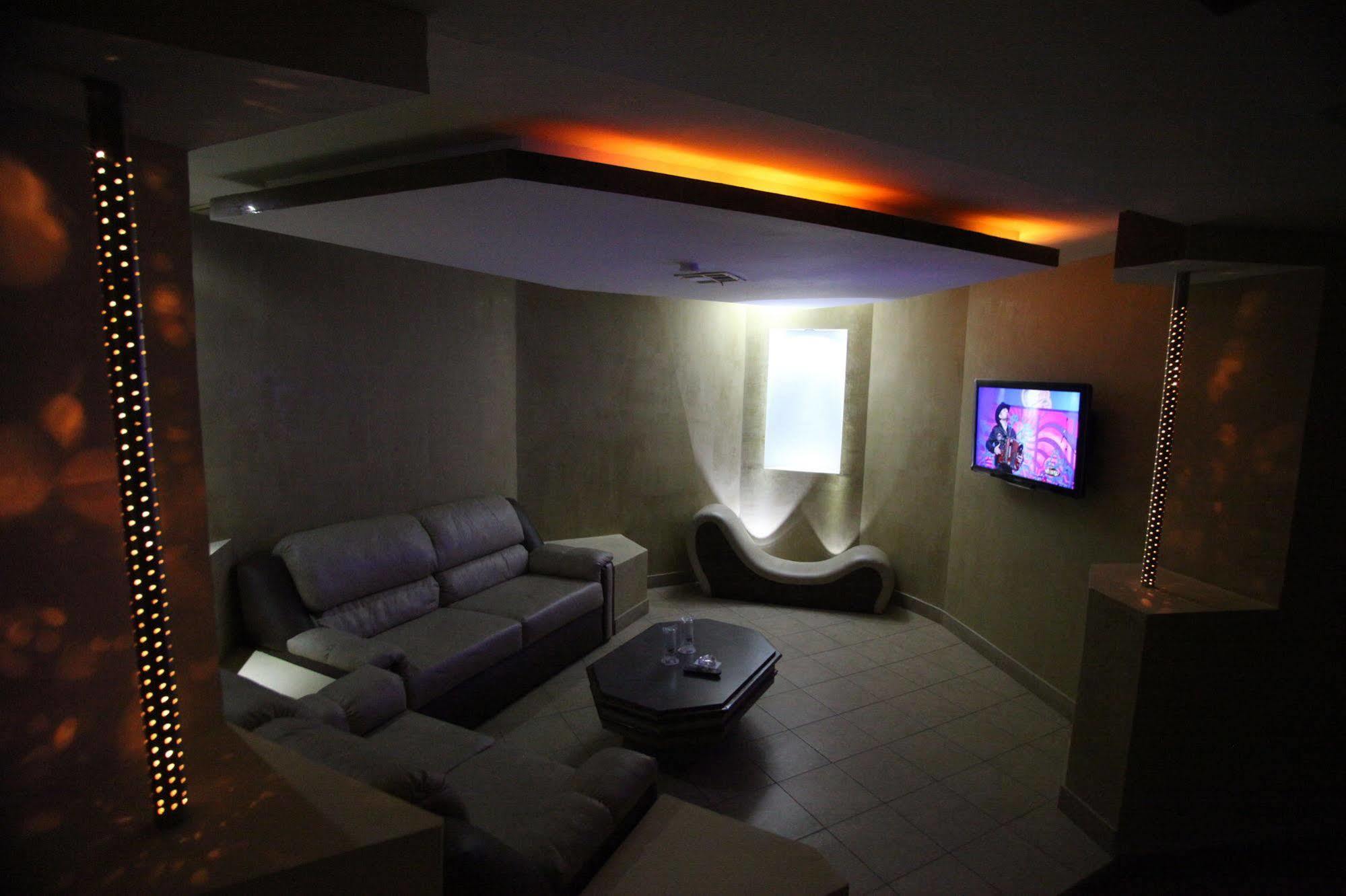 Motel Mediterraneo Mexicali Kültér fotó